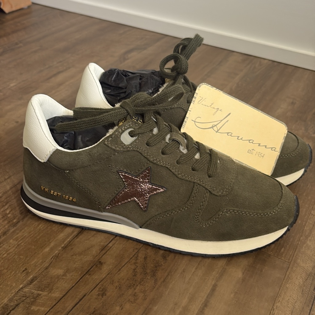 Vintage Havana Rock Olive Sneakers With Rose Gold Metallic Star Logo